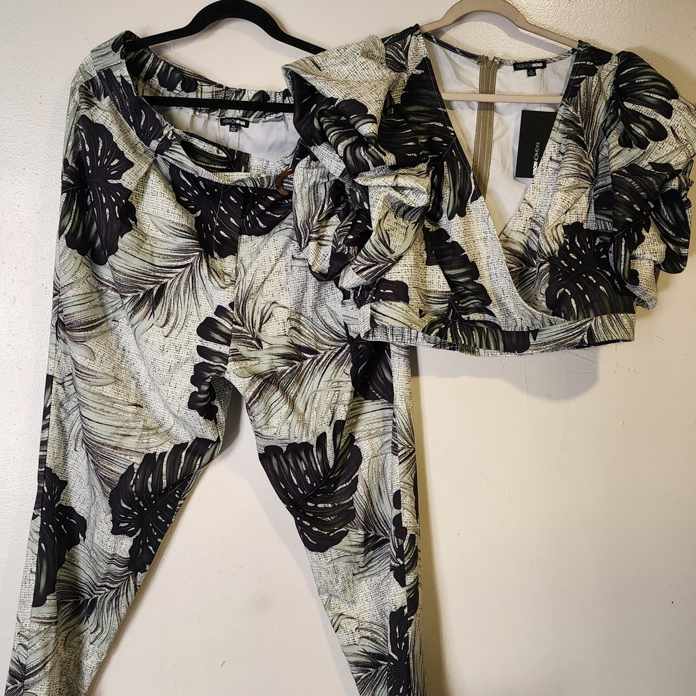 Tropical Leaf Two-Piece Set - Green & Cream